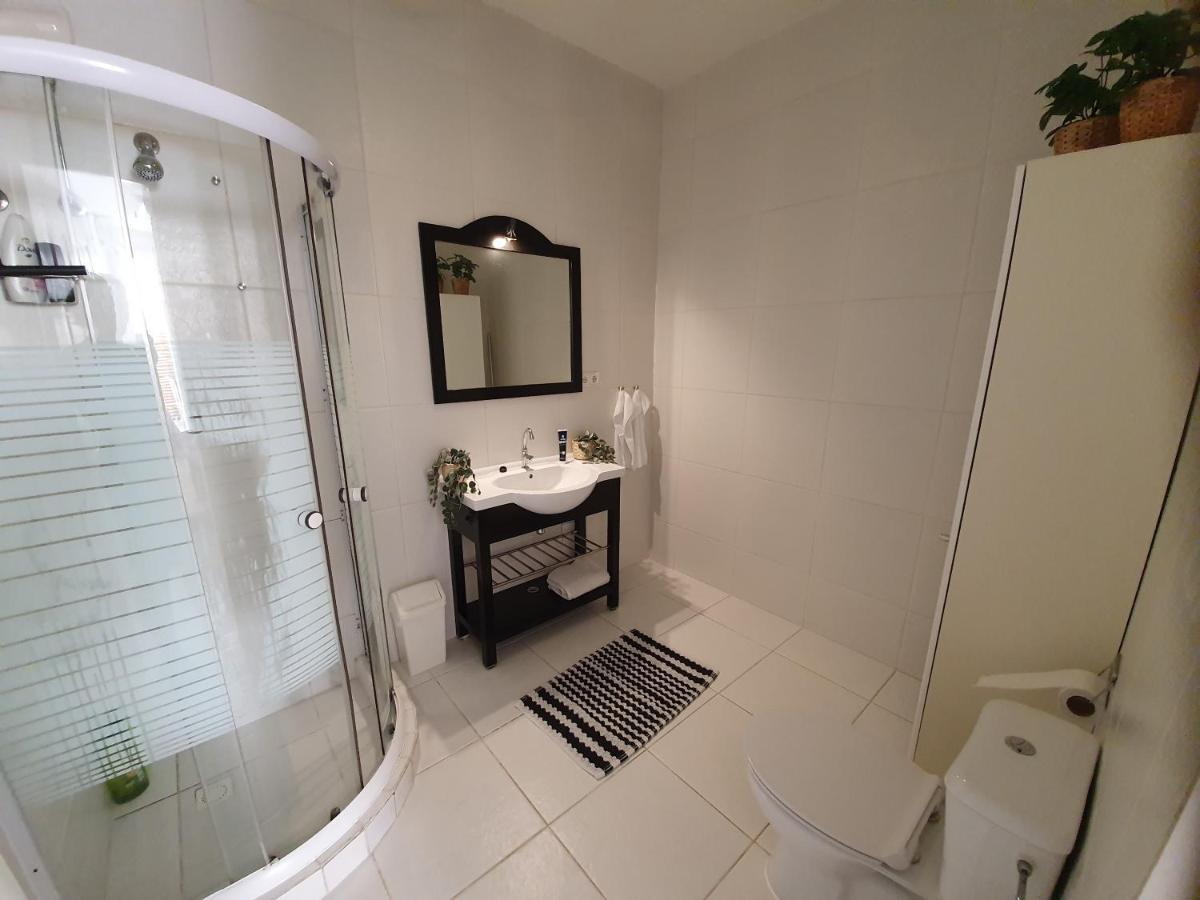 A2 Apartment Budget At Jan Thiel Curacao Exterior photo