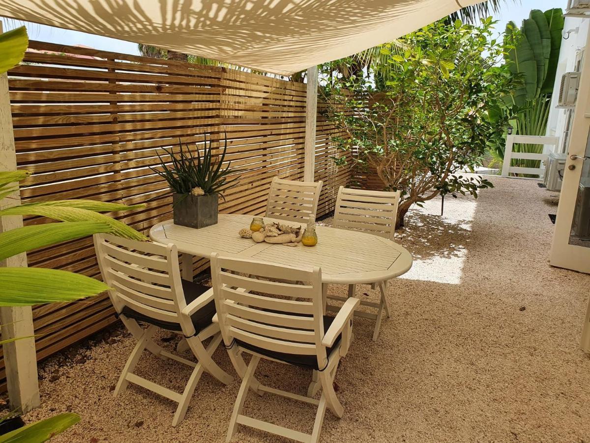 A2 Apartment Budget At Jan Thiel Curacao Exterior photo